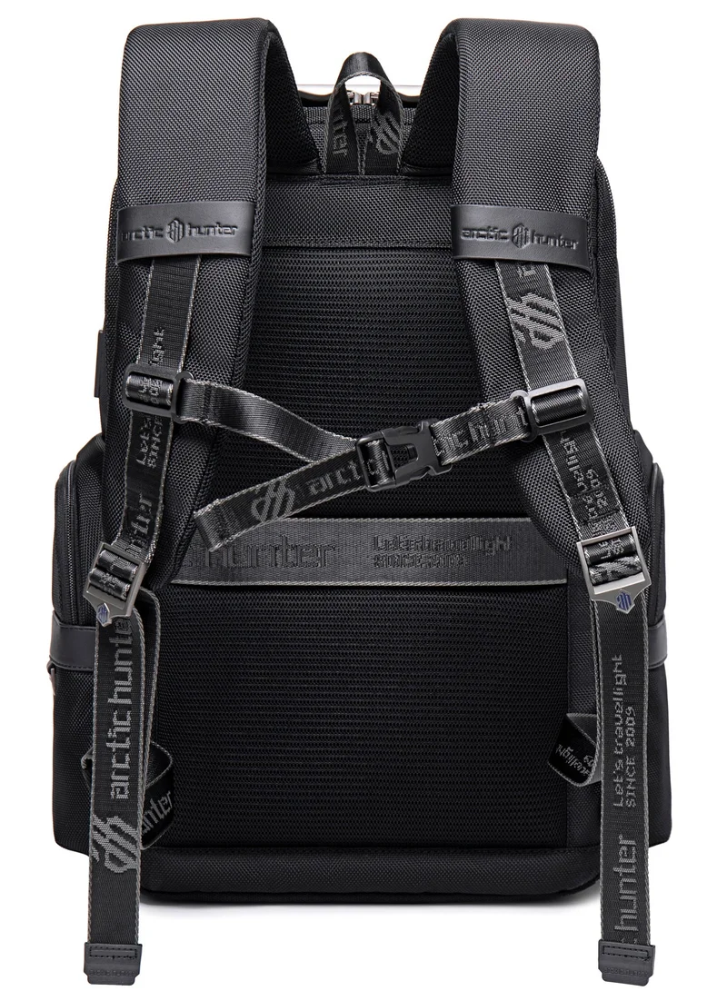 ARCTIC HUNTER Black Premium Laptop Shoulder Backpack TSA Friendly Opening Water/Scratch Resistant Daypack with Built in USB/Earphone Port for Men and Women B00449 Black  | Best Price UAE